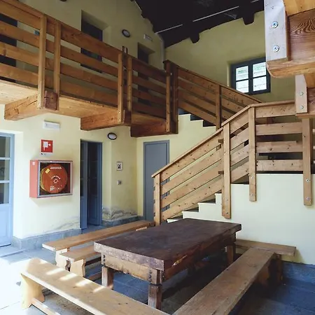 בית הארחה Certosa 1515 אביליאנה