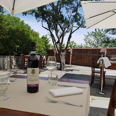 بيت ضيافة Certosa 1515 4*